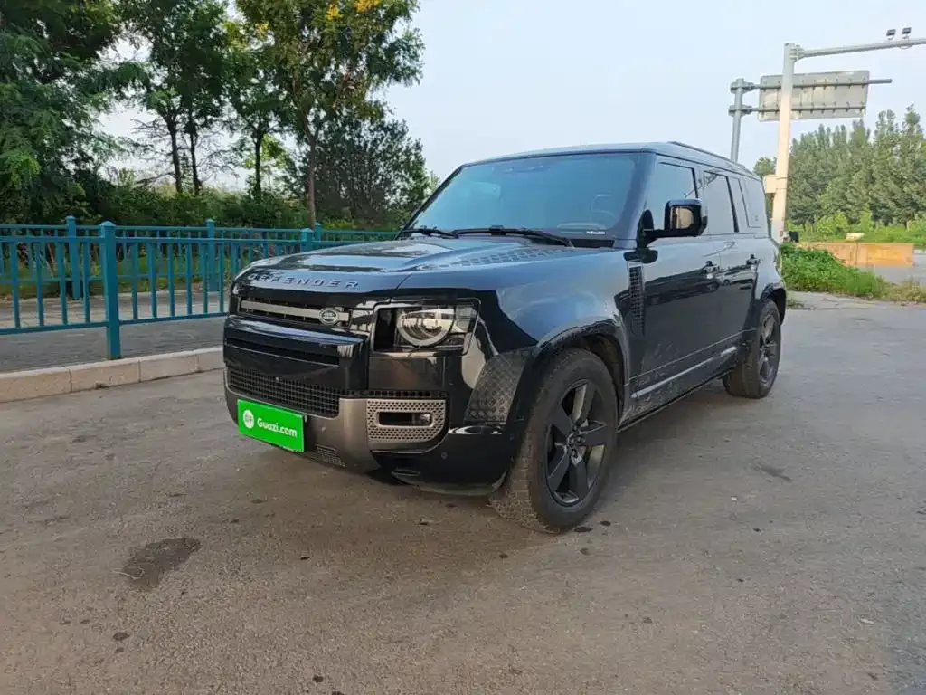 Land Rover Defender — фото 1