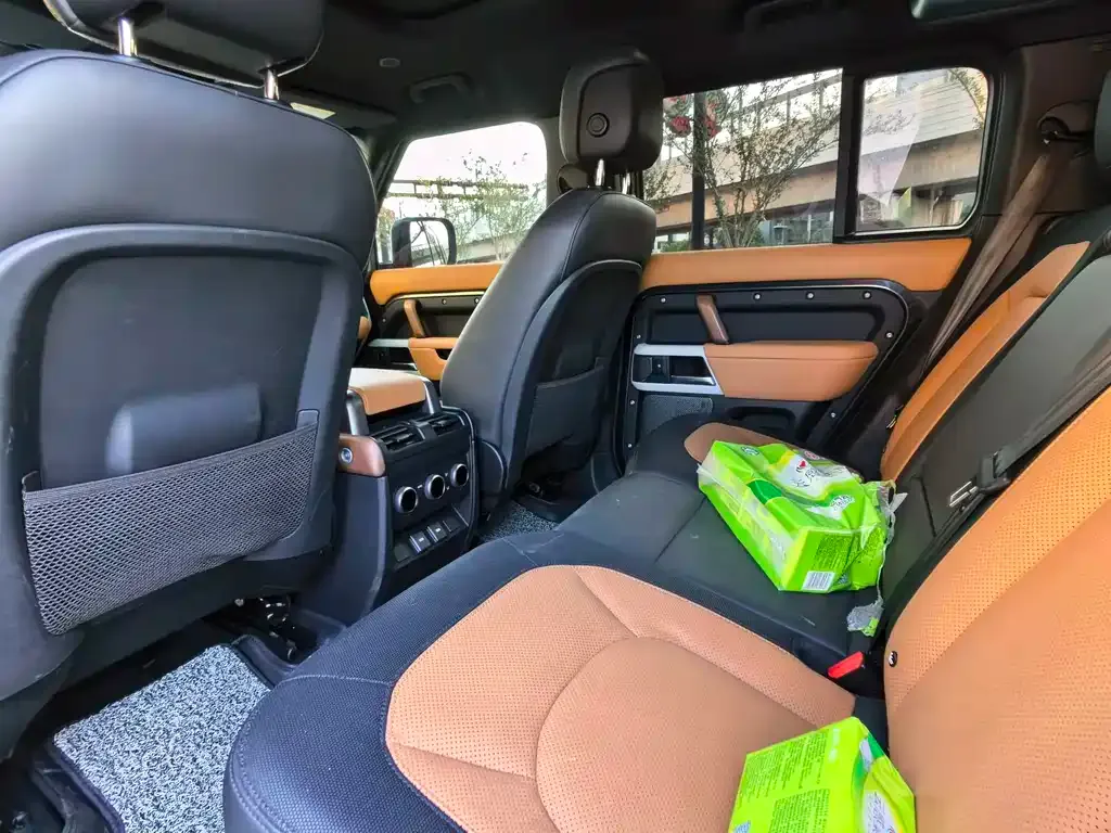Land Rover Defender — фото 4