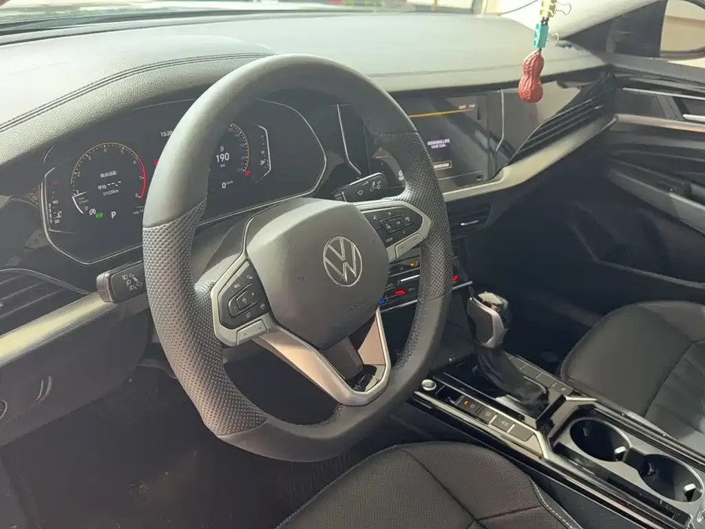 Volkswagen Passat — фото 4