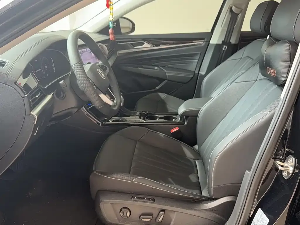 Volkswagen Passat — фото 6