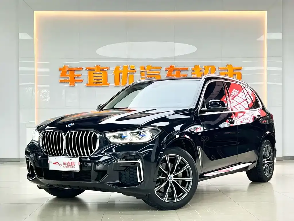 BMW X5 — фото 1