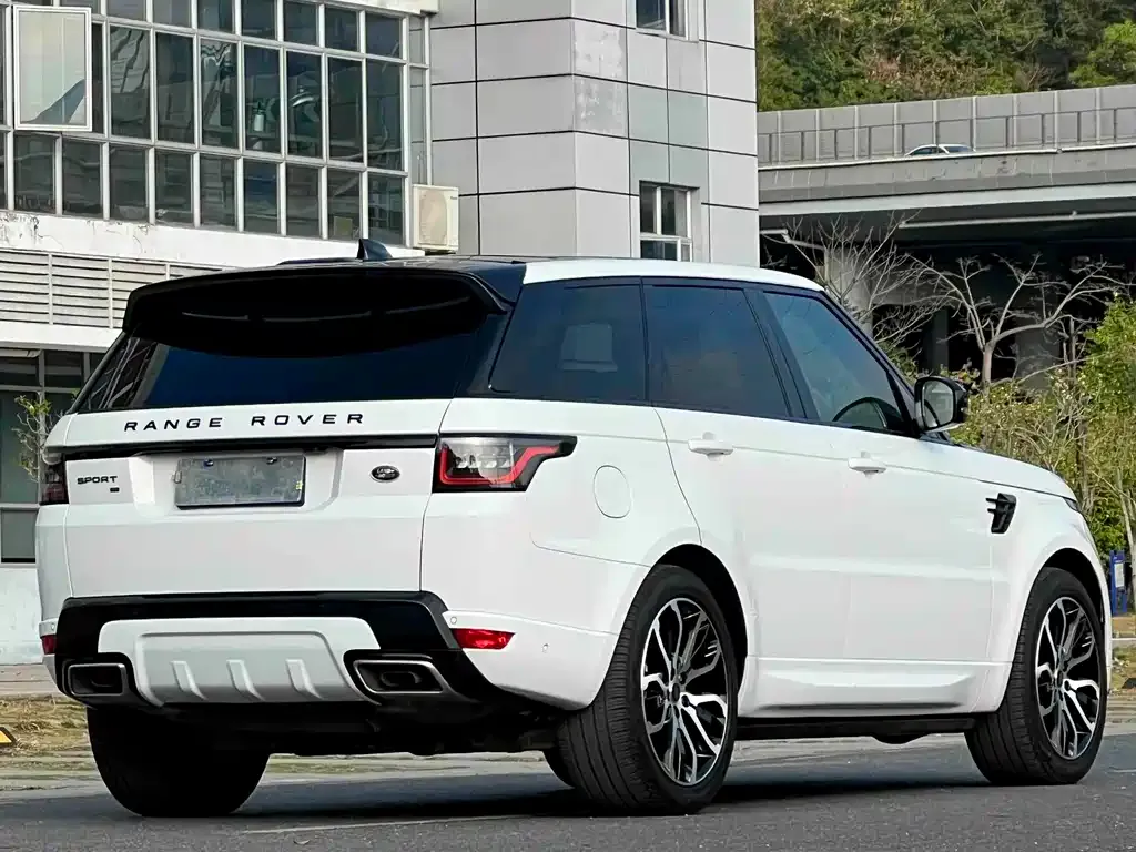 Land Rover Sport — фото 2