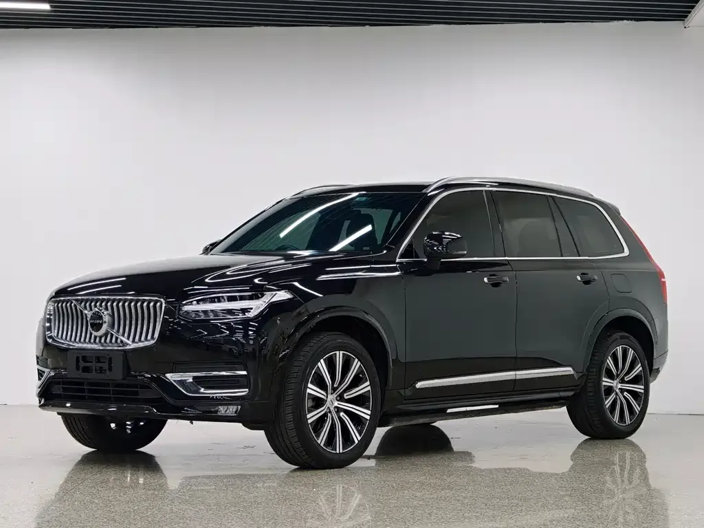 Volvo XC90 — фото 1
