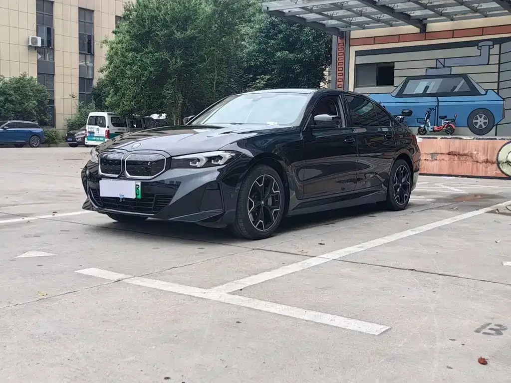 BMW i3 — фото 1