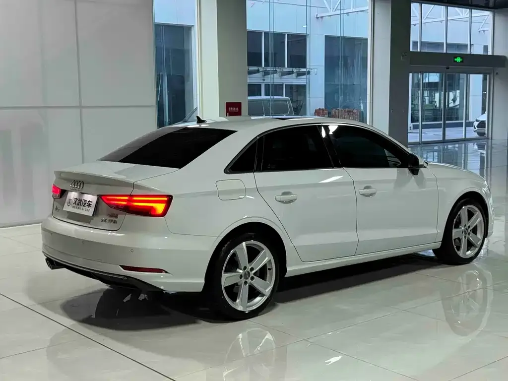 Audi A3 — фото 7