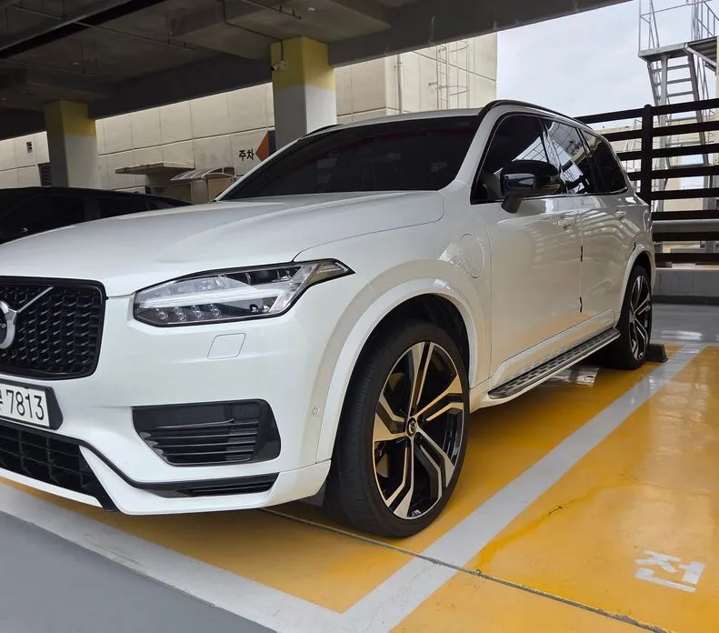 Volvo XC90 — фото 1