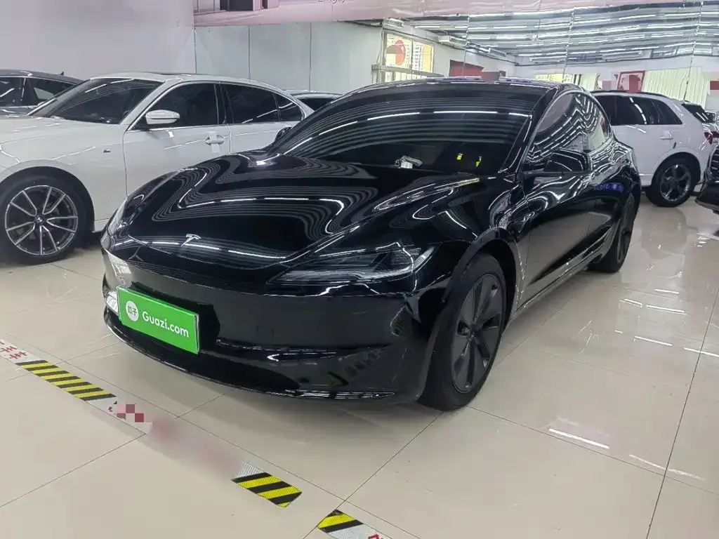 Tesla Model 3 — фото 5