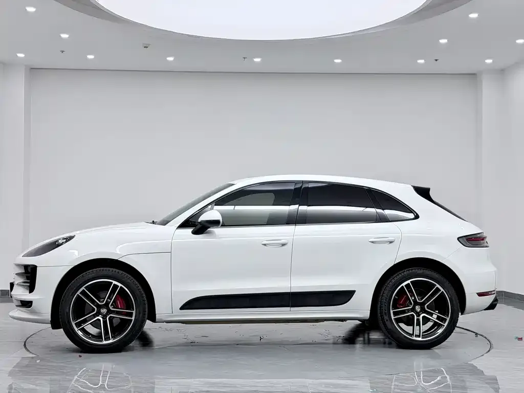 Porsche Macan — фото 7