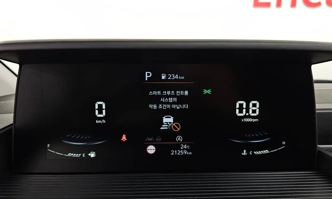 Hyundai Staria — фото 2