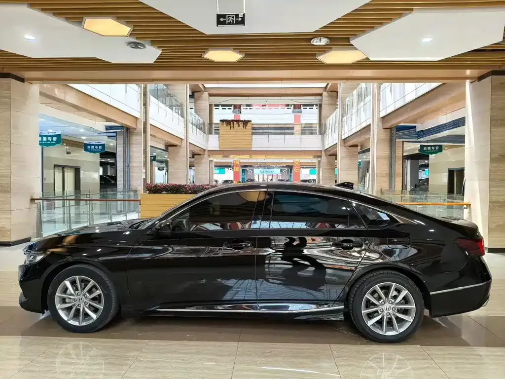Honda Accord — фото 2