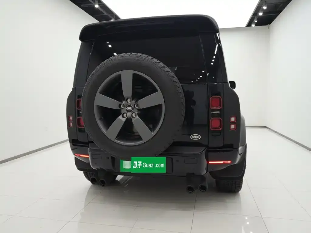Land Rover Defender — фото 7
