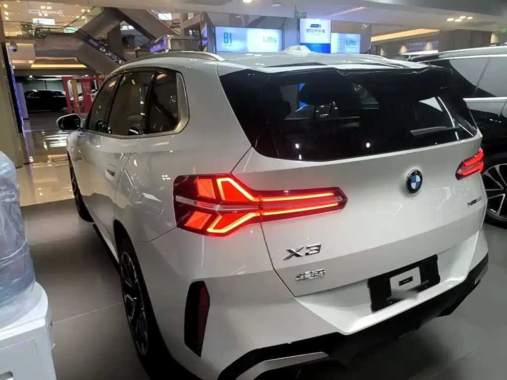 BMW X3 — фото 9
