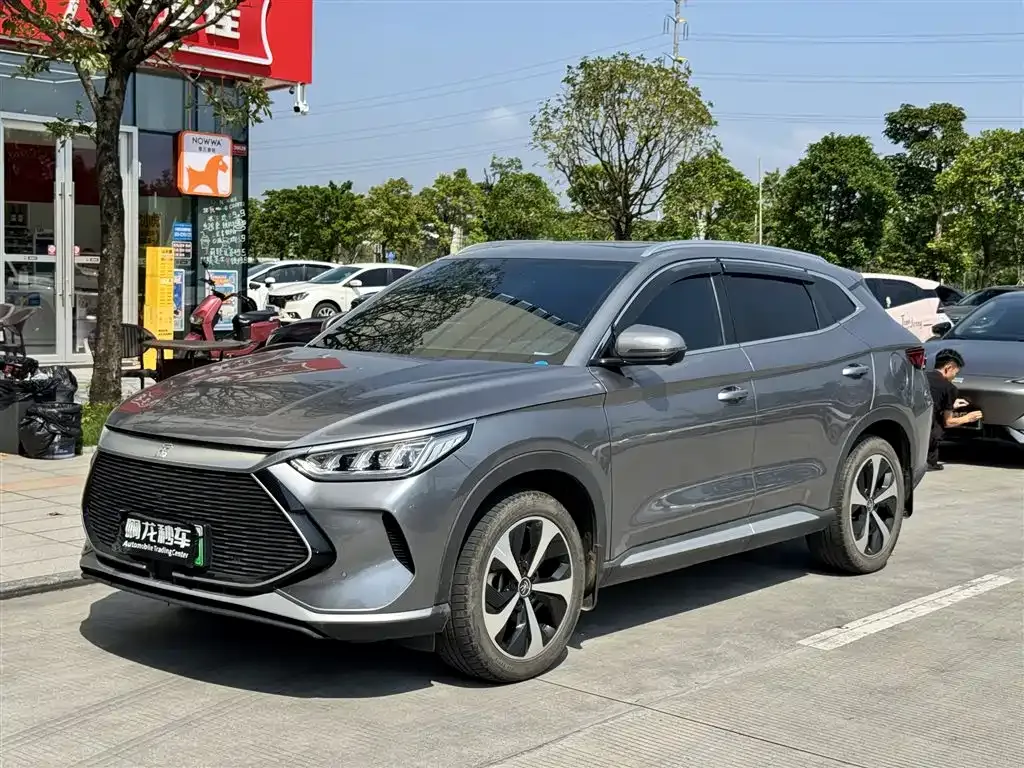 BYD PLUS New Energy — фото 1