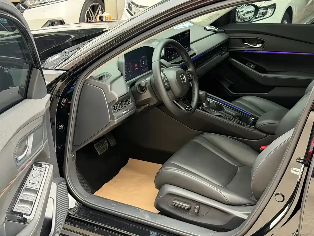 Honda Accord — фото 6