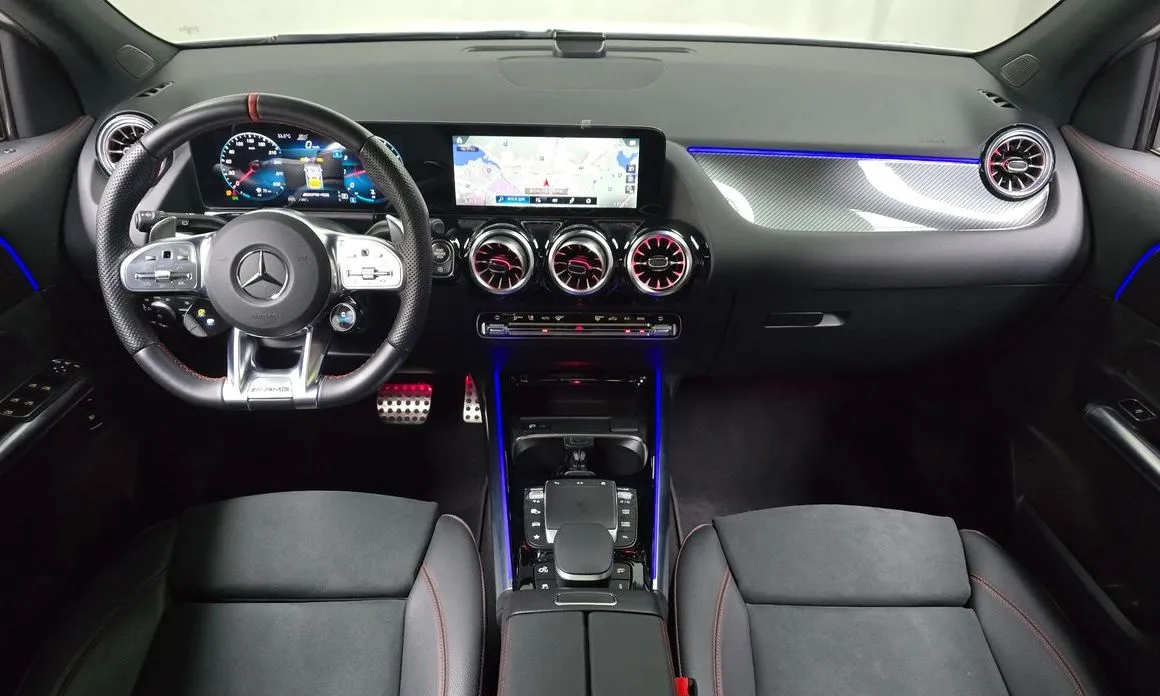 Mercedes-Benz GLA-Class — фото 10