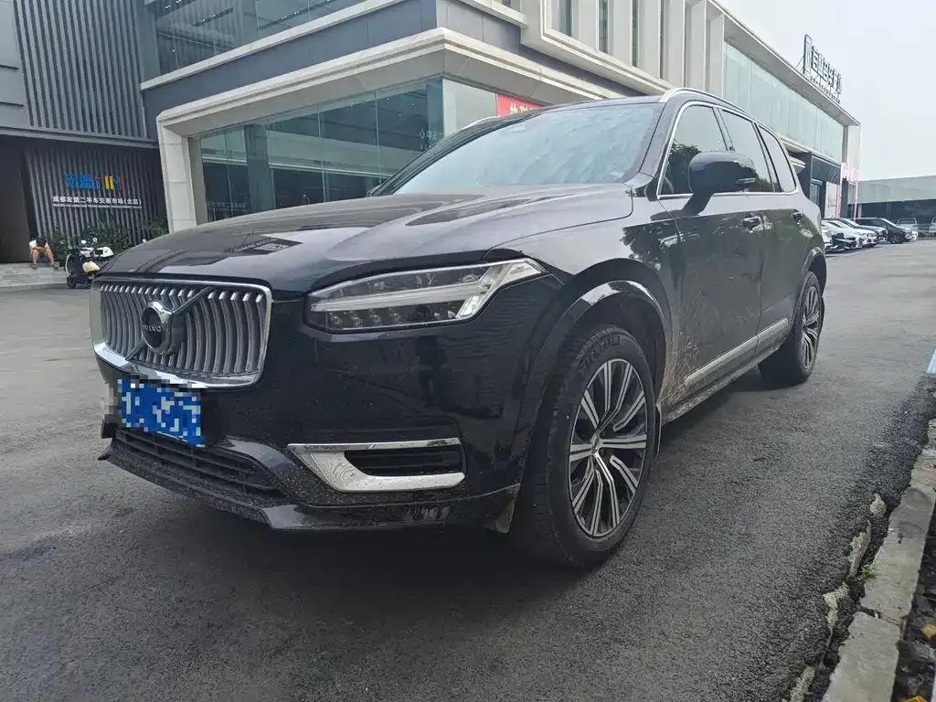 Volvo XC90 — фото 1