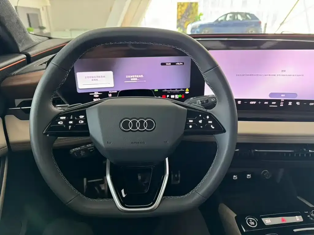 Audi Q6L e-tron — фото 4