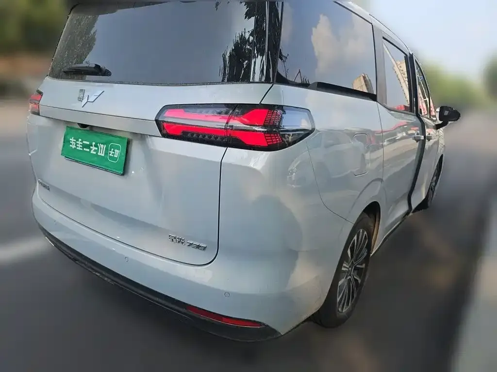 Wuling Xingguang 730 — фото 2