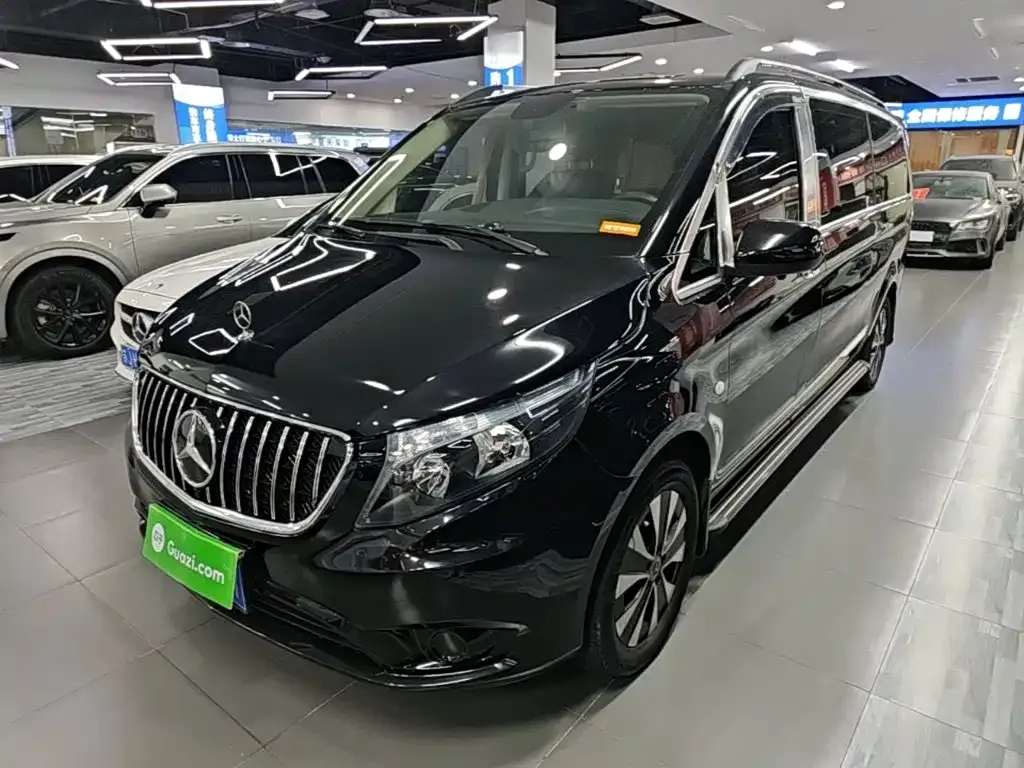 Mercedes-Benz Vito — фото 1