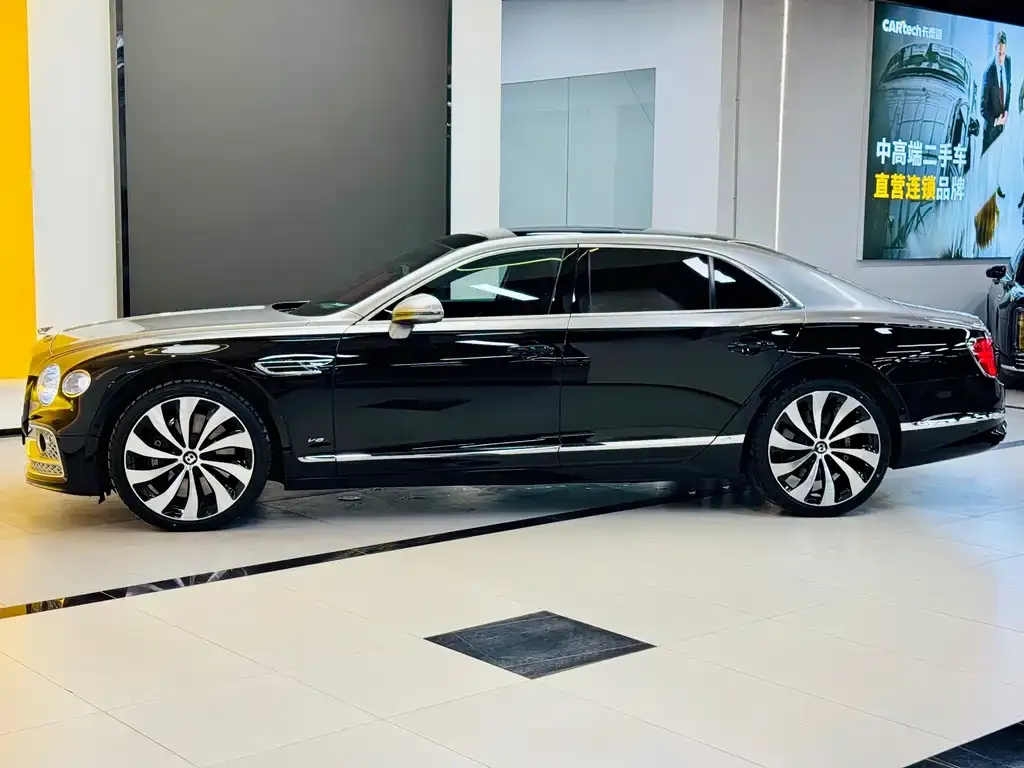 Bentley Flying Spur — фото 5