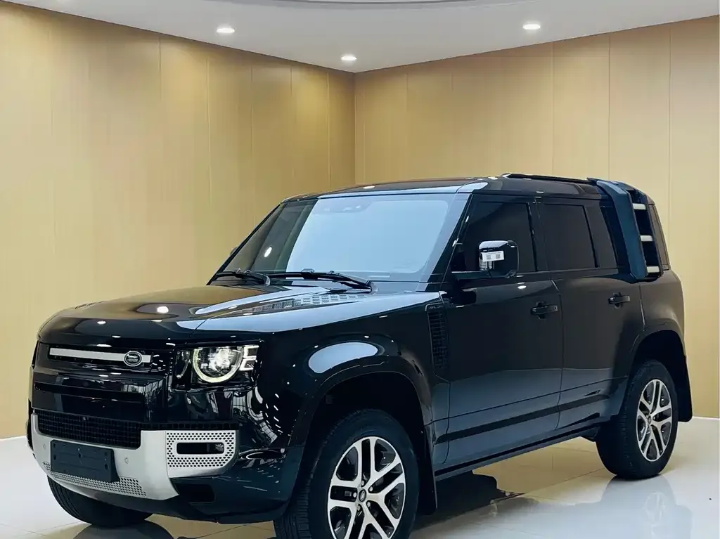 Land Rover Defender — фото 1