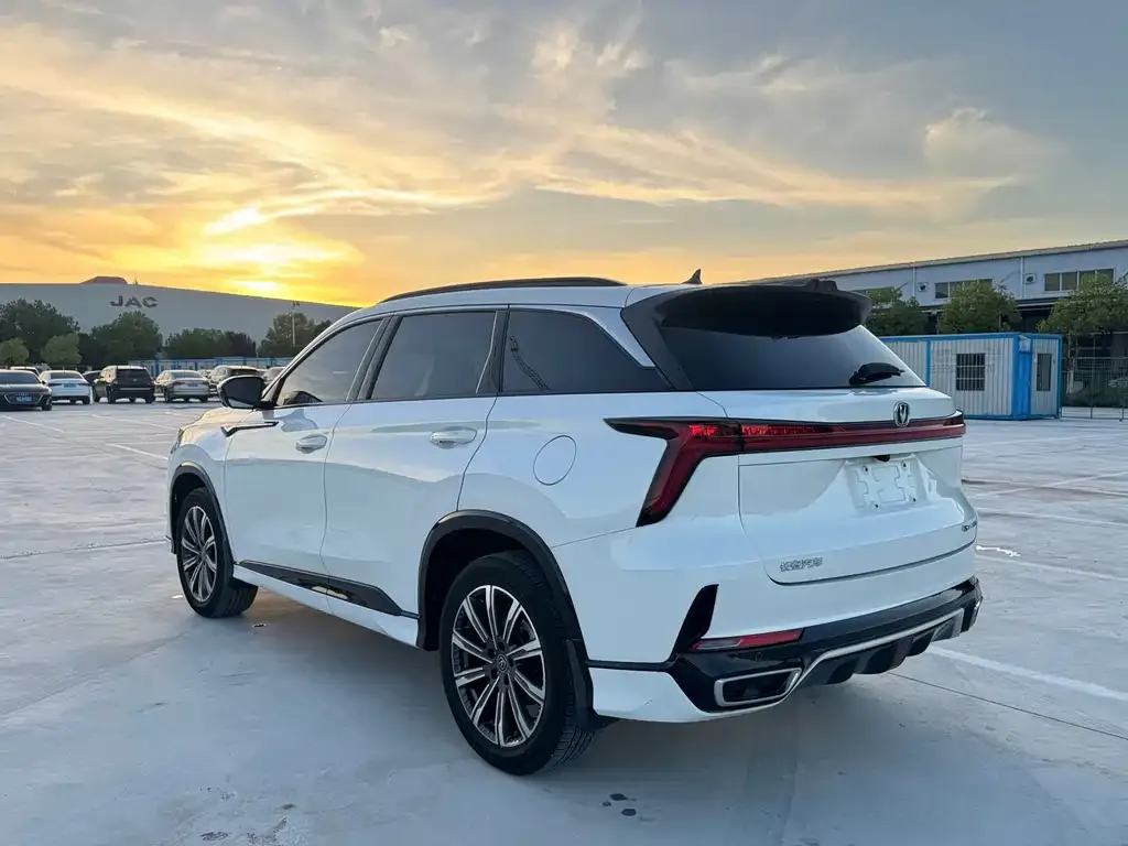Changan CS75 PLUS — фото 10
