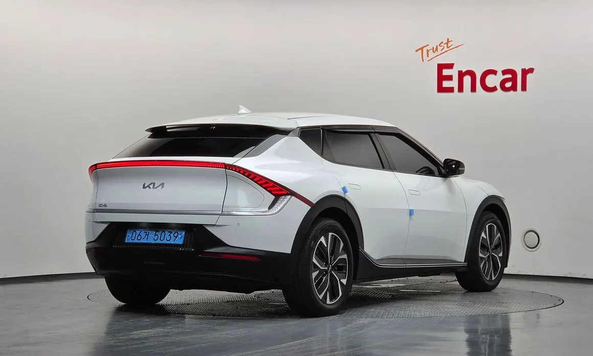 Kia EV6 — фото 6