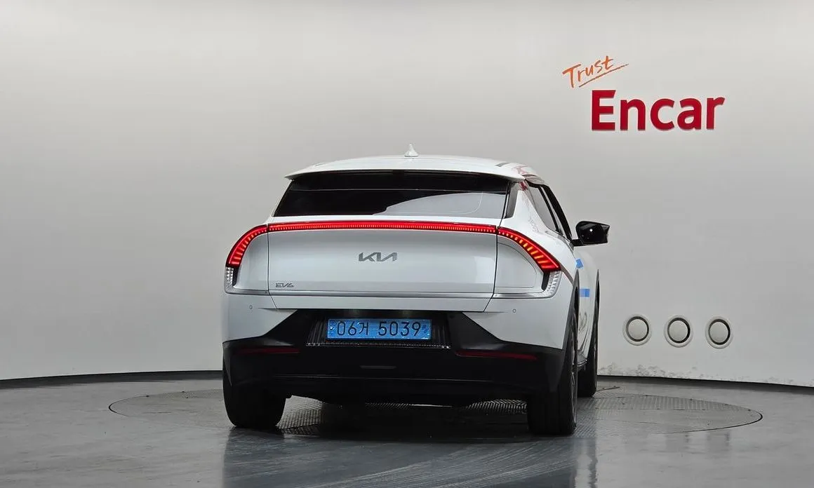 Kia EV6 — фото 4