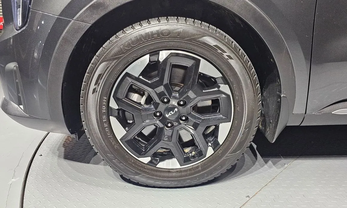 Kia Sorento — фото 5