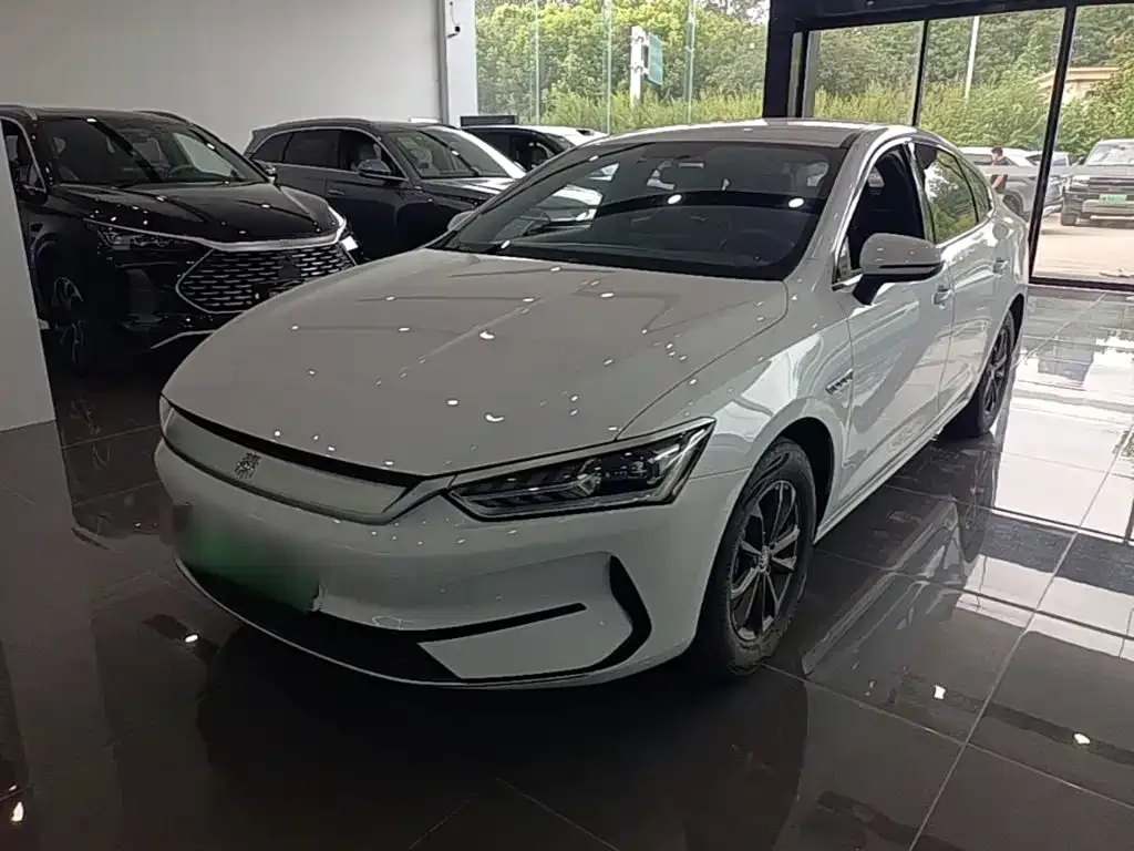 BYD Qin PLUS — фото 1
