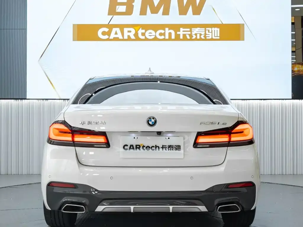 BMW 5 Series New Energy — фото 2