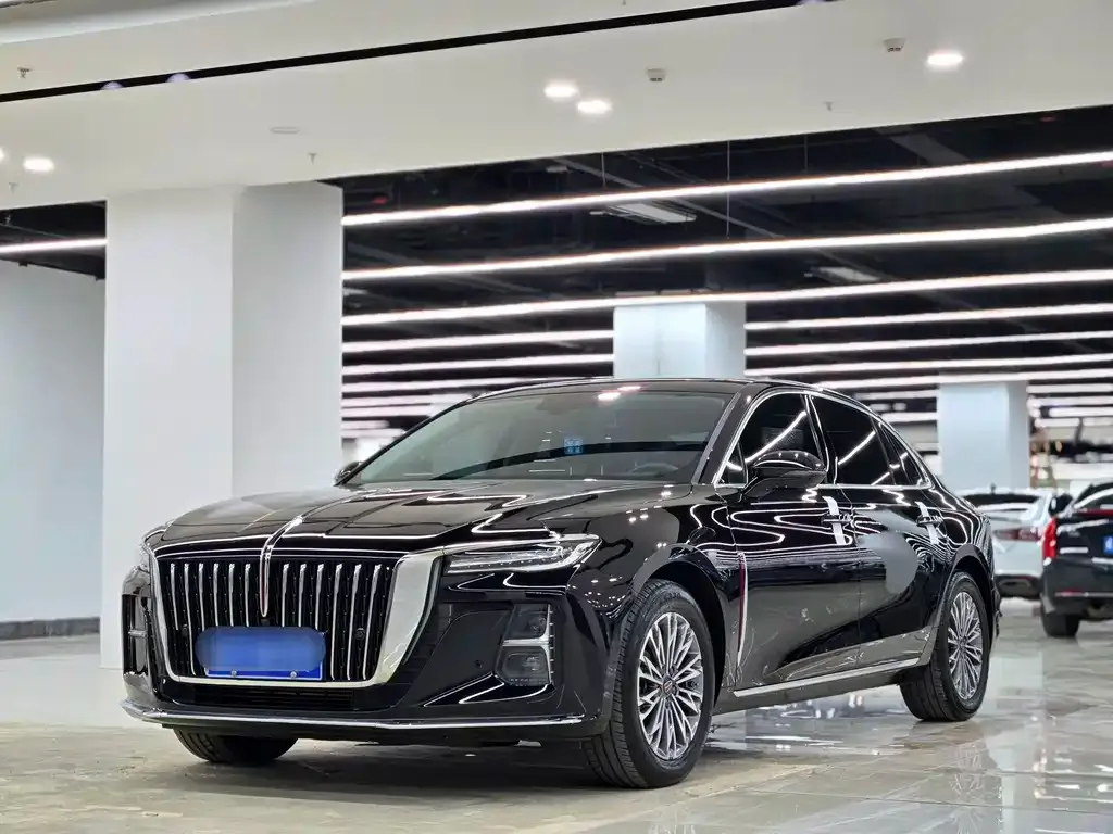 Hongqi H5 — фото 1