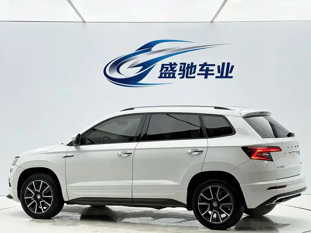 Skoda Karoq — фото 9