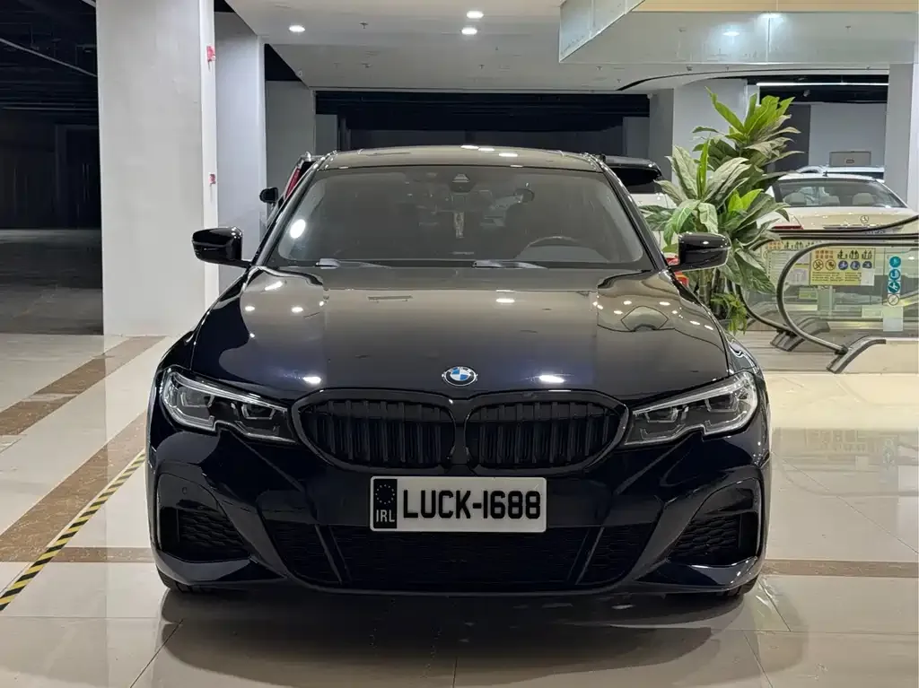 BMW 3 Series — фото 1