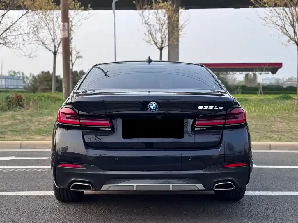 BMW 5 Series New Energy — фото 3