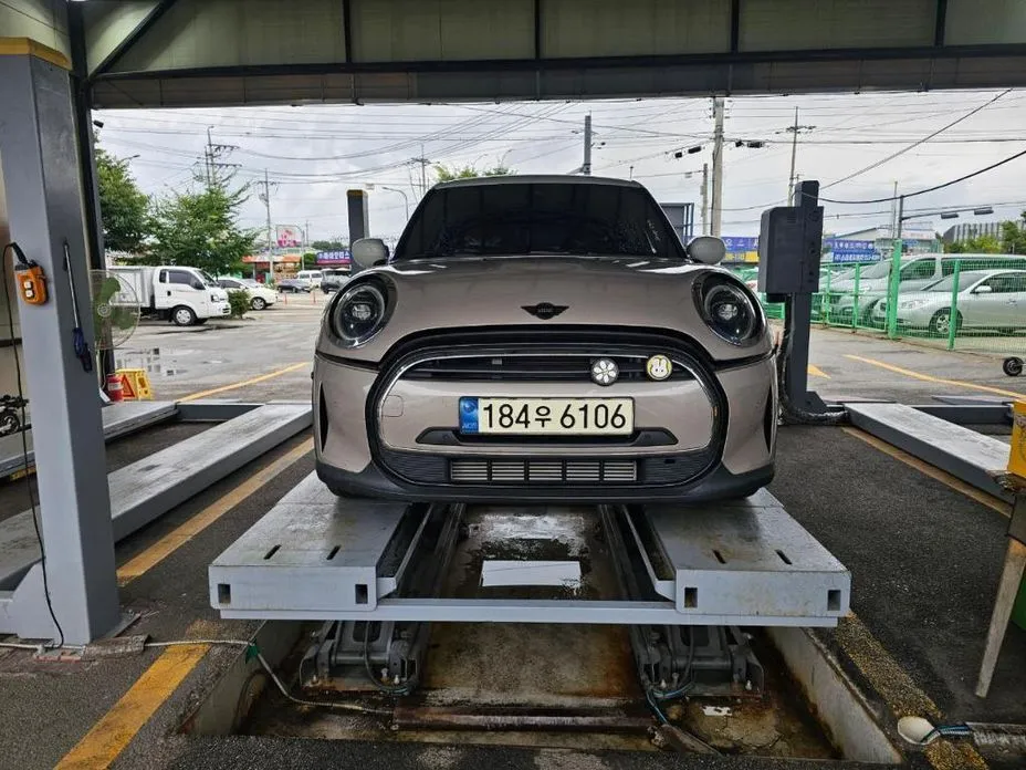 Mini Cooper — фото 1