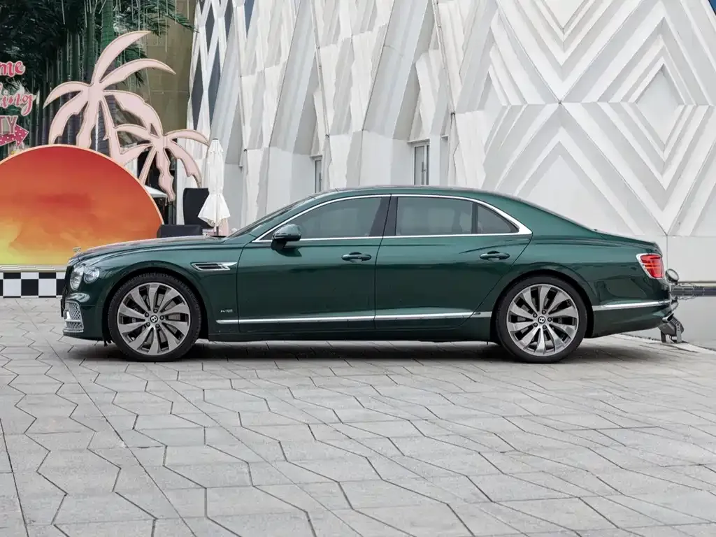 Bentley Flying Spur — фото 4