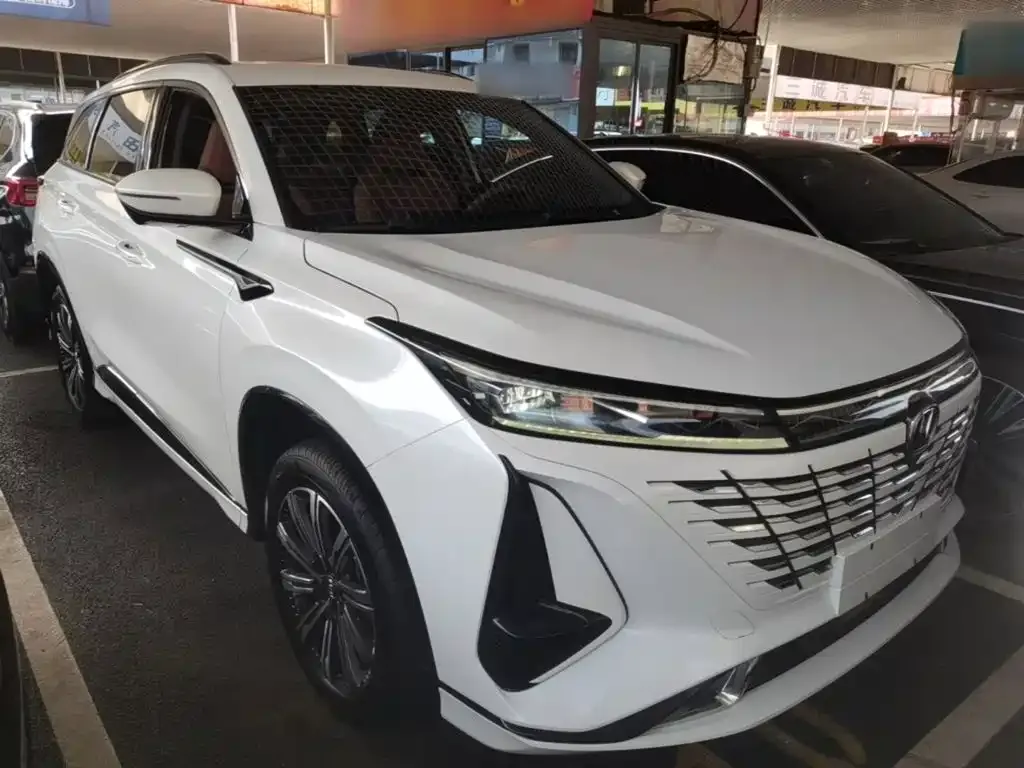 Changan CS75PLUS — фото 9