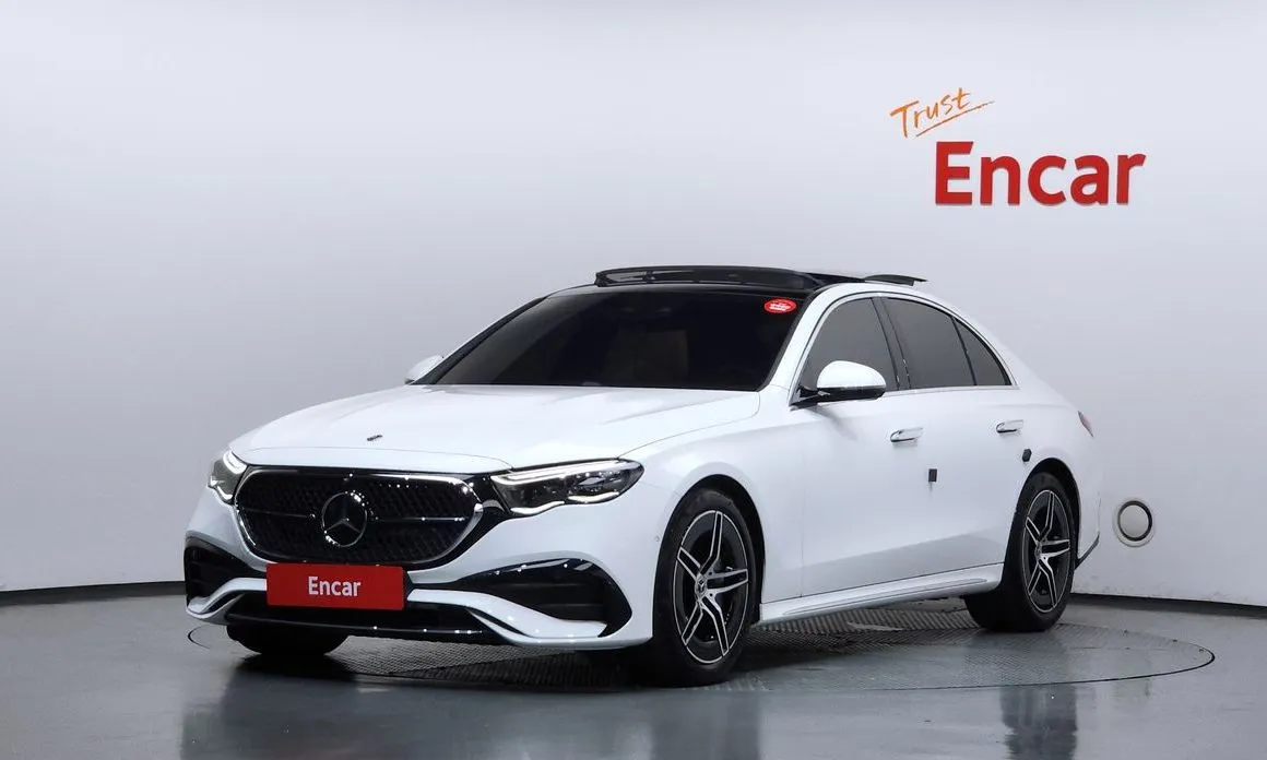 Mercedes-Benz E-Class — фото 1