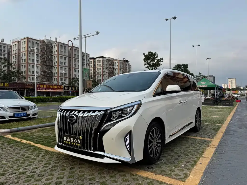 GAC Motor Trumpchi M8 — фото 1