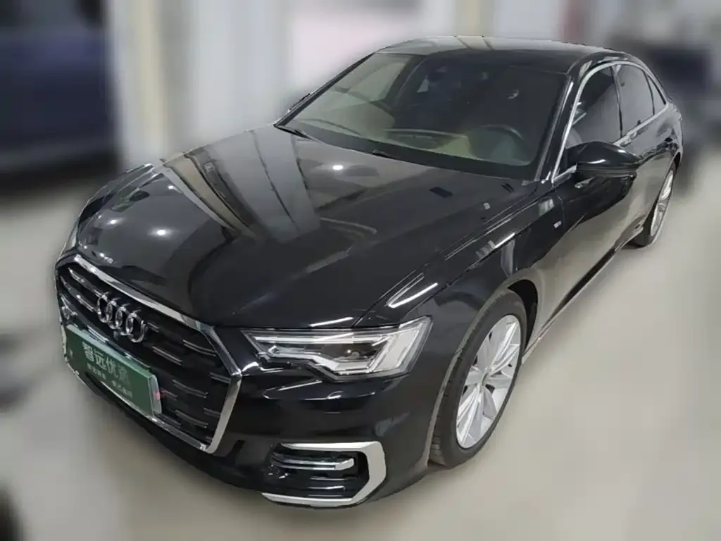 Audi A6L — фото 1
