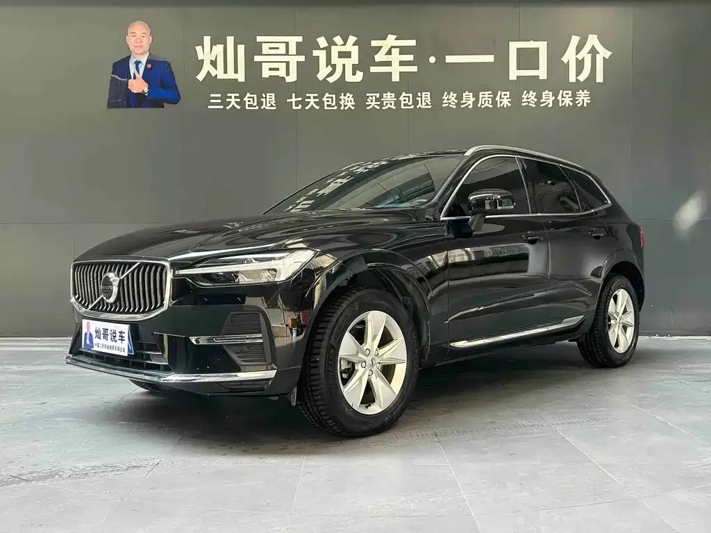 Volvo XC60 — фото 1