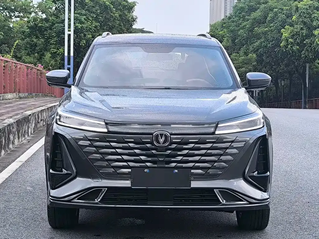 Changan CS75 PLUS — фото 3