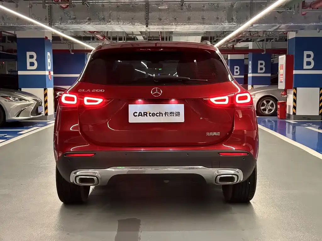 Mercedes-Benz GLA — фото 7