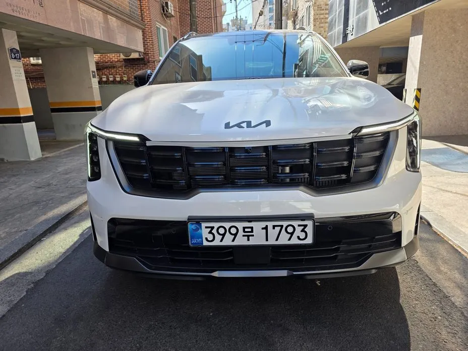 Kia Sorento — фото 1
