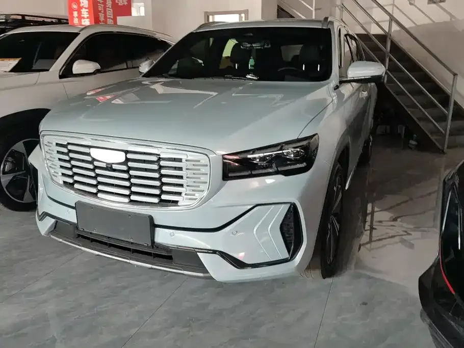 Geely Xingyue L — фото 1