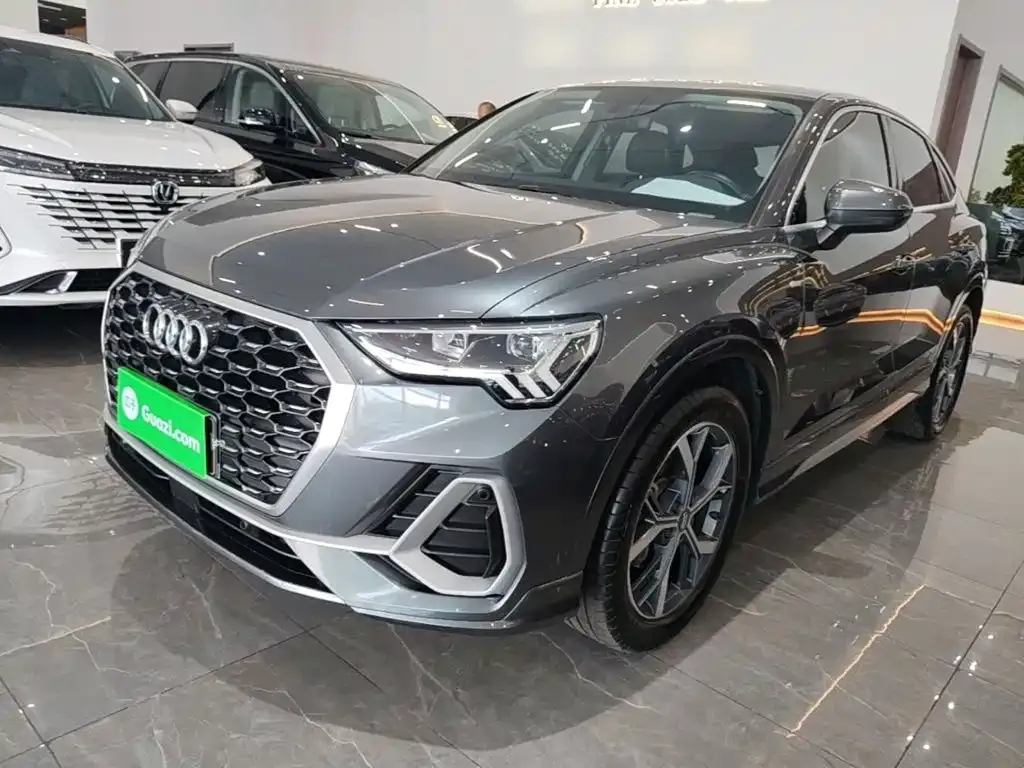 Audi Q3 Sportback — фото 1