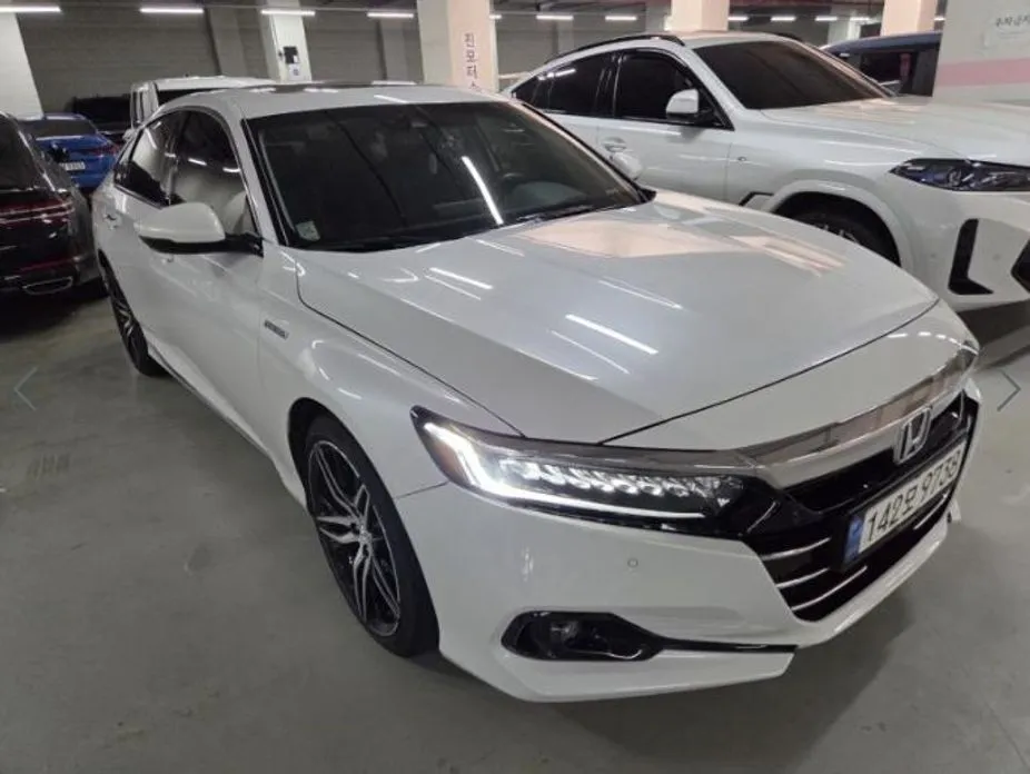 Honda Accord — фото 7