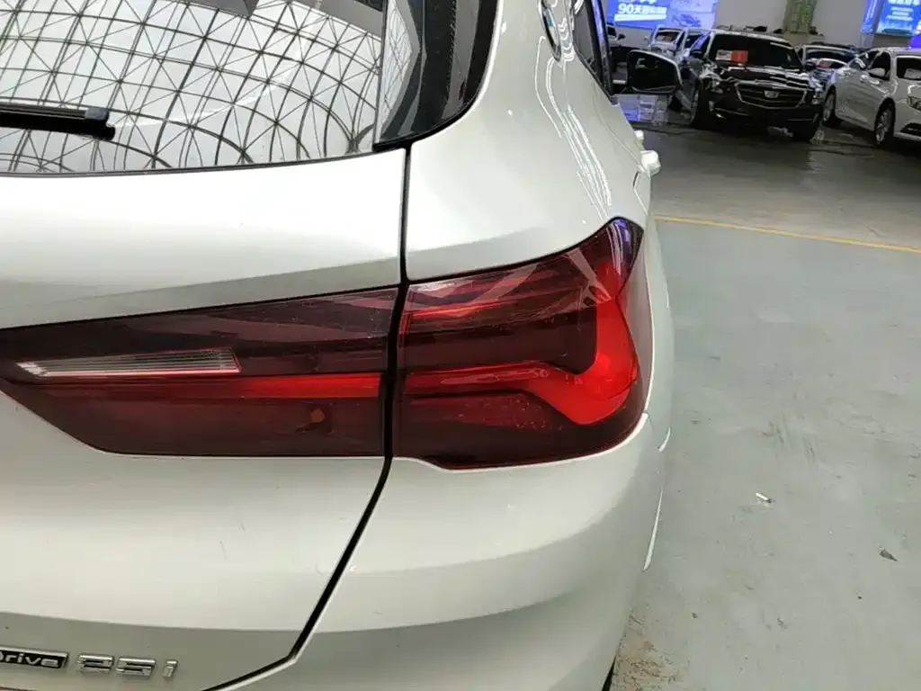 BMW X2 — фото 3