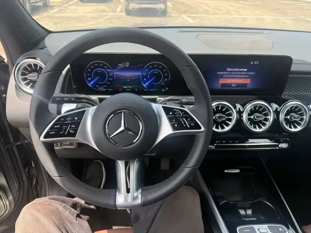 Mercedes-Benz EQB — фото 2